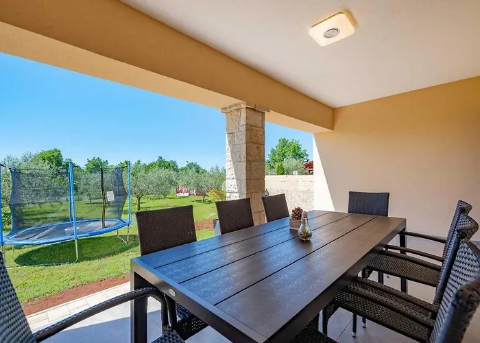 House Nicol Πόρετς