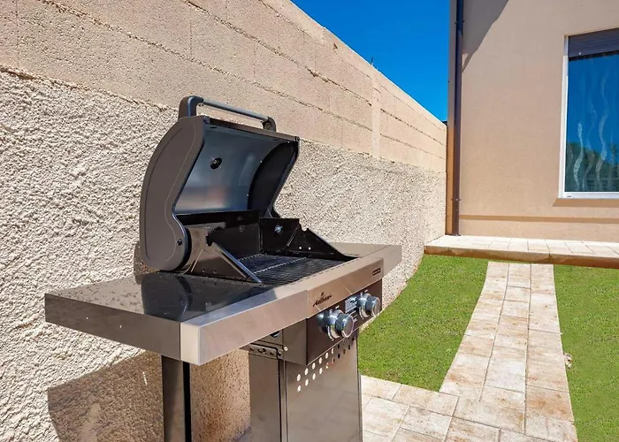 House Nicol Πόρετς