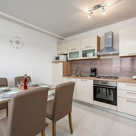 Tatil Evi House Nicol