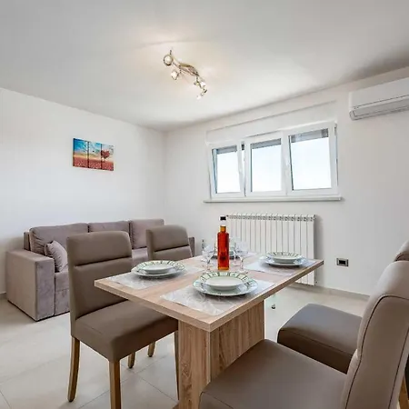 House Nicol Vikendica *