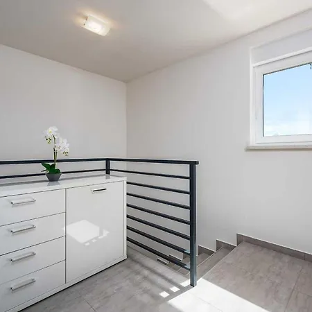 House Nicol Vikendica *